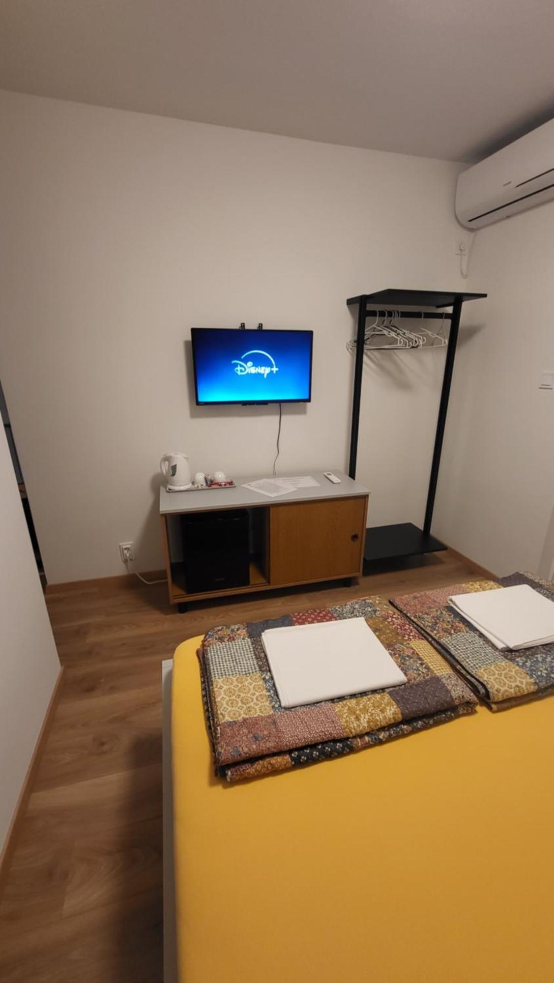 Apartments & Rooms Fam Ribaric Banjol Pokój zdjęcie